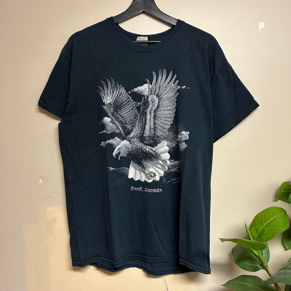 Vintage Gildan Banff Canada Flying Eagle Black Nature Shirt Mens L 2000s